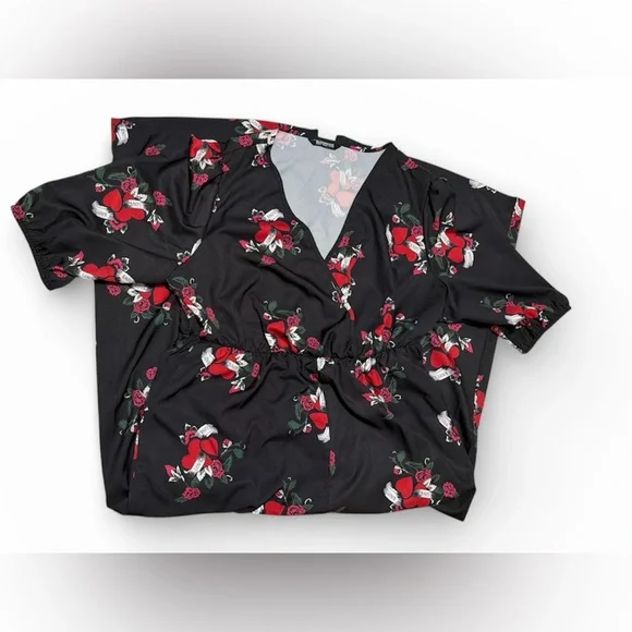 BloomChic Black Heart & Rose Print Wide-Leg Jumpsuit | US 18–20 - Picture 3 of 7